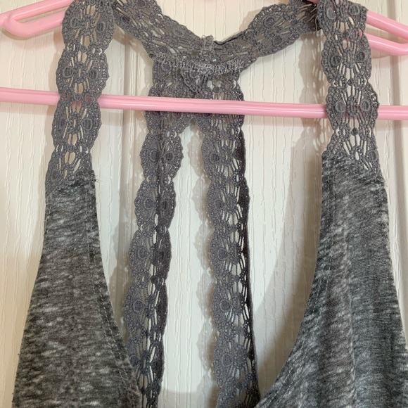 Tank top bundle - Picture 2 of 8